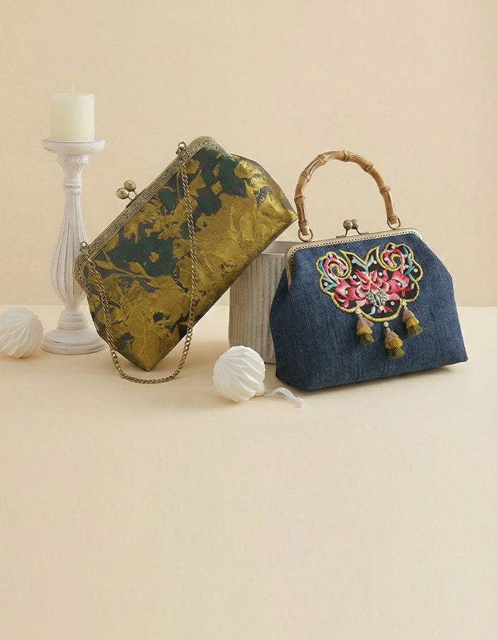 Handcrafted embroidered bags with natural dye, inspired by tradition